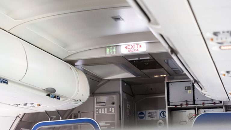 panel-business-aviation-iStock-547431998